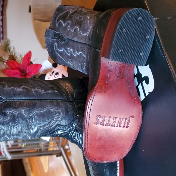 Tooled Cowboy Boots - Picture 3 of 8